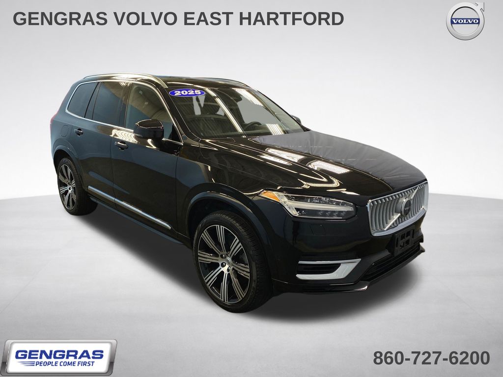 2025 Volvo XC90 T8 Recharge Plus Bright 7-Seat 4WD's photo