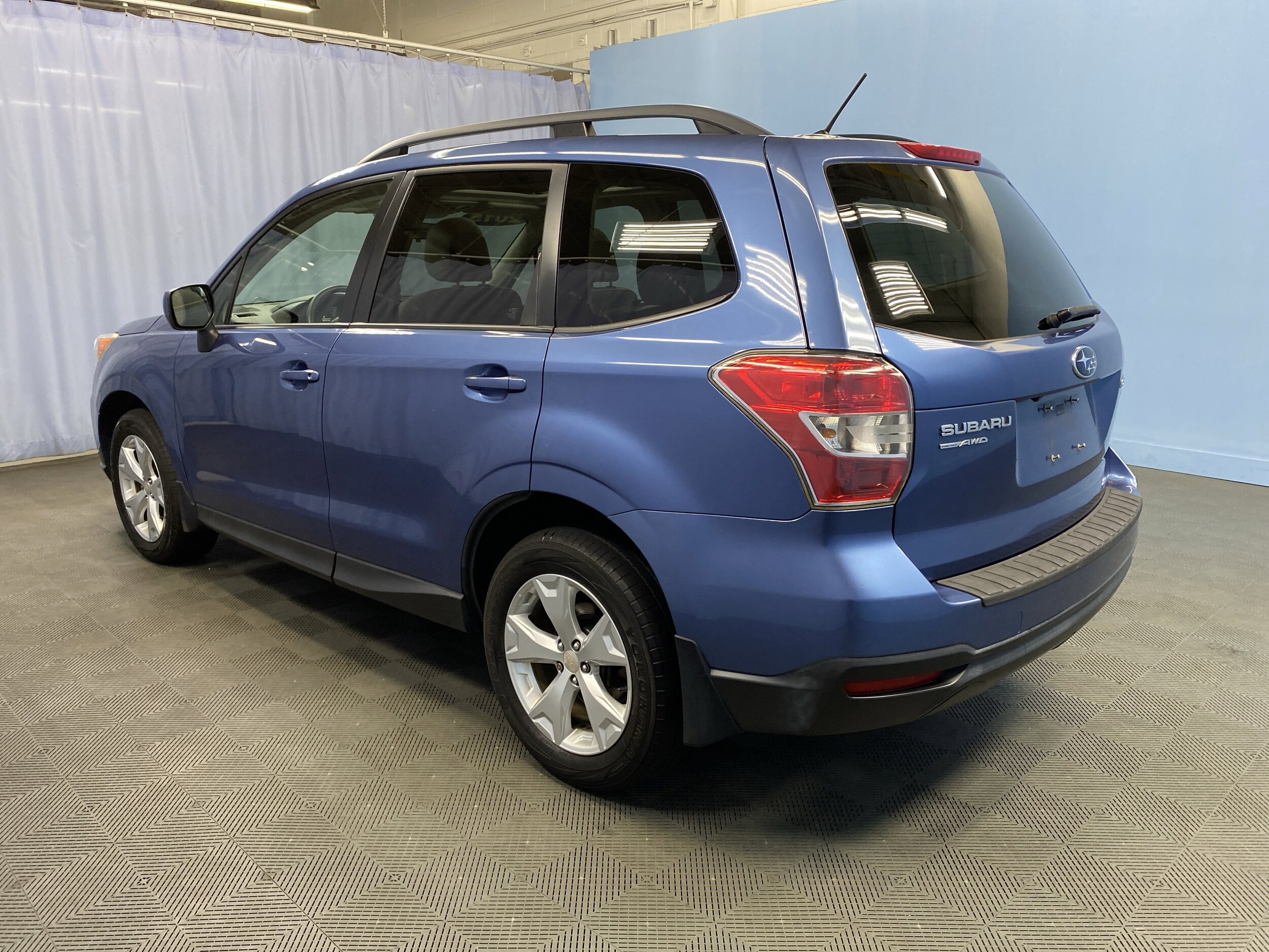 2015 Subaru Forester 2.5i Premium photo 4