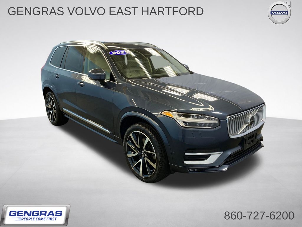2023 Volvo XC90 SUV 