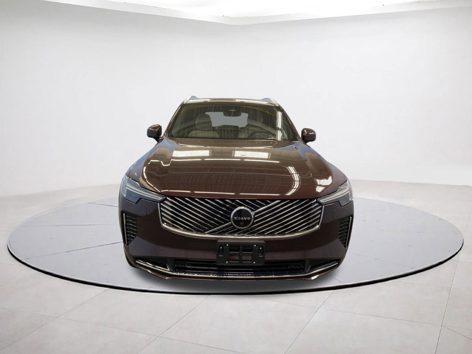 2026 Volvo XC90 Plus photo 2