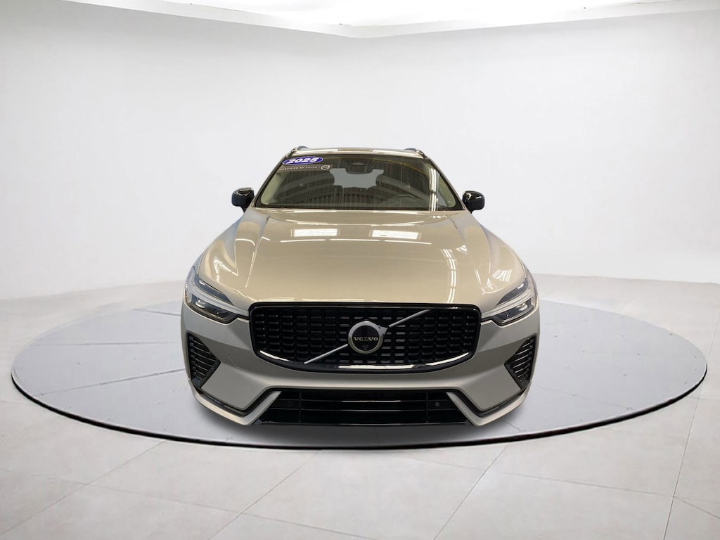 Used 2025 Volvo XC60 Plus SUV