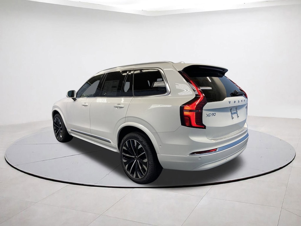 New 2026 Volvo XC90 B6 Plus 7-Seater SUV