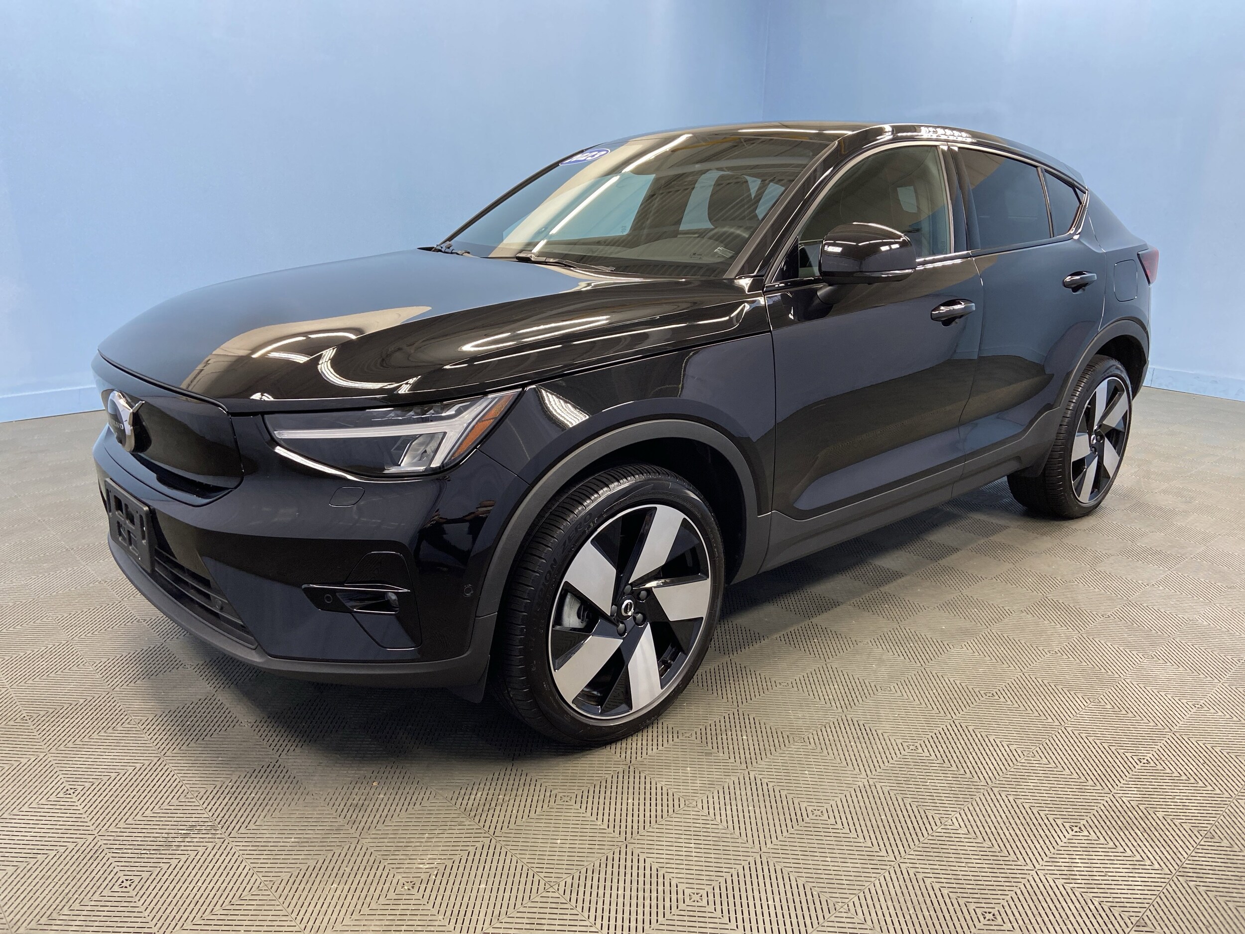2023 Volvo C40 Recharge Ultimate photo 3