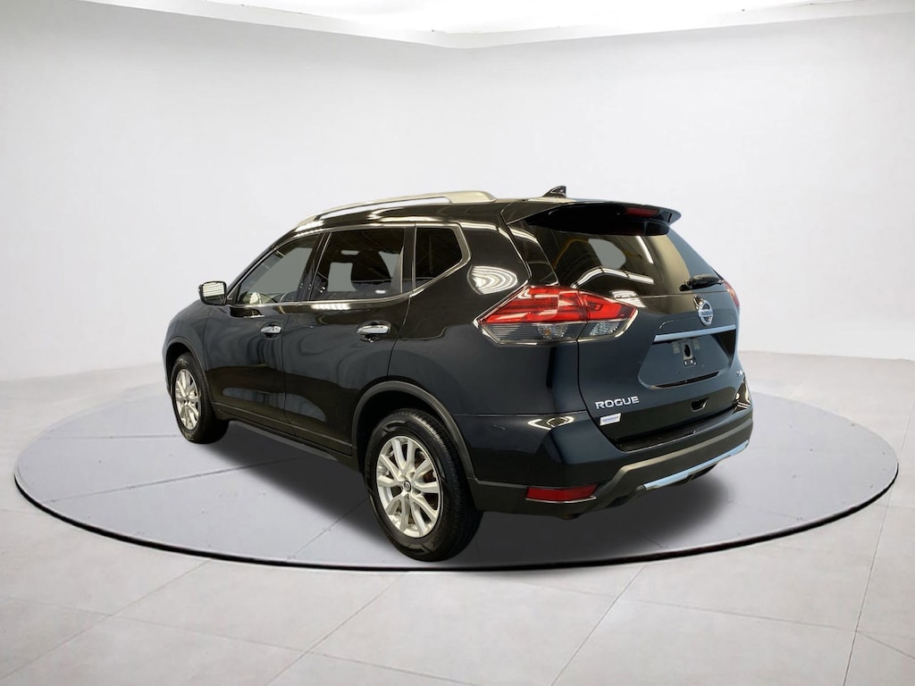 Used 2017 Nissan Rogue SV SUV