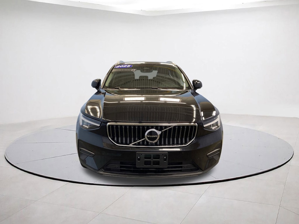 Certified 2025 Volvo XC40 Core Bright Theme SUV