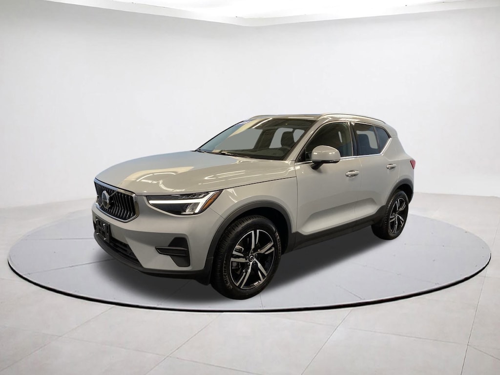 Certified 2025 Volvo XC40 Core Bright Theme SUV