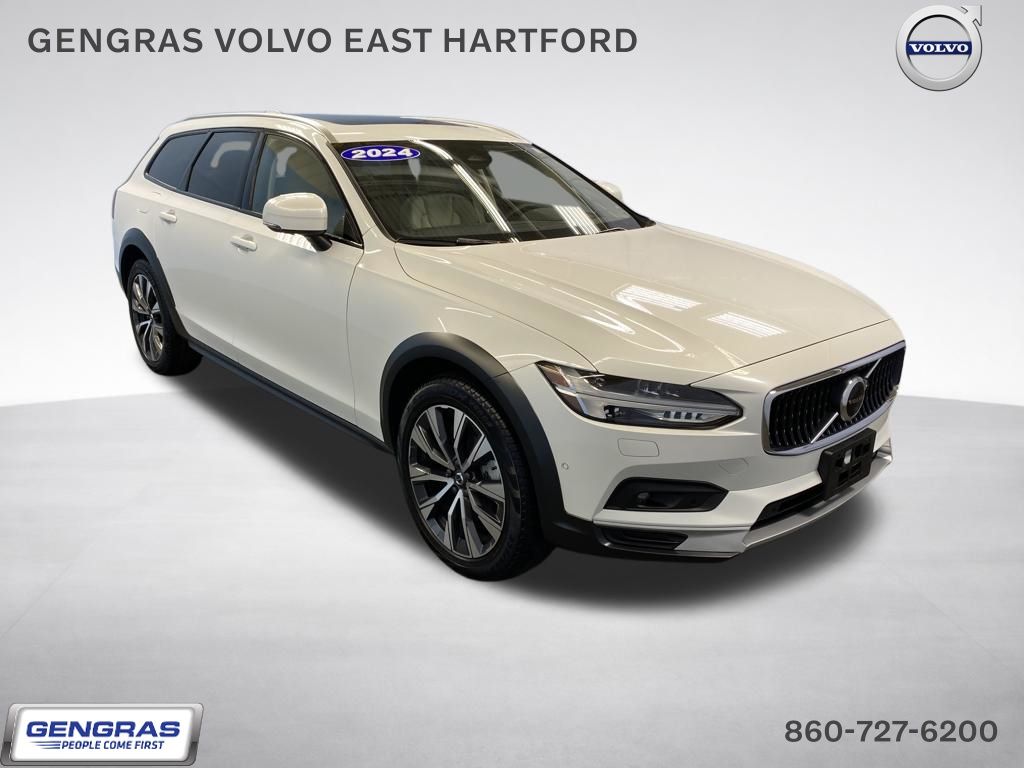 2024 Volvo V90 Cross Country