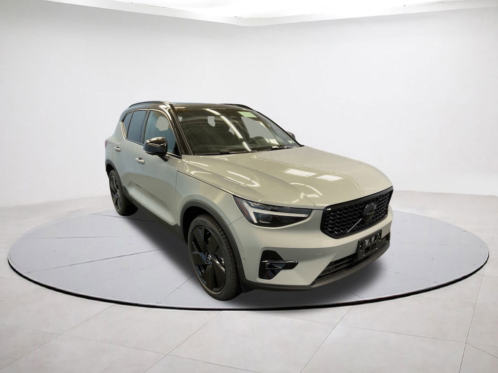 New 2026 Volvo XC40 B5 Ultra Black Edition SUV