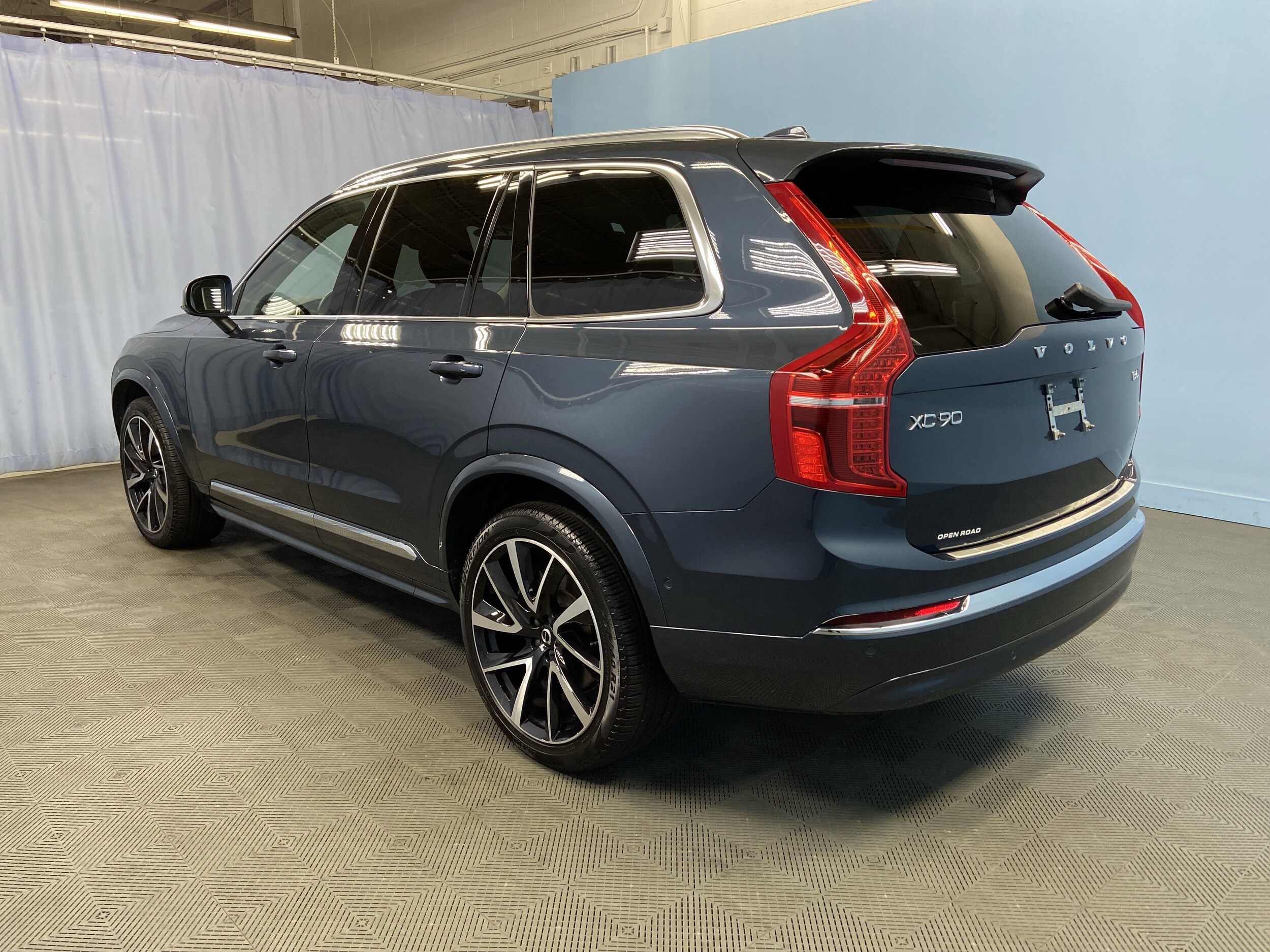 2024 Volvo XC90 Plus photo 4