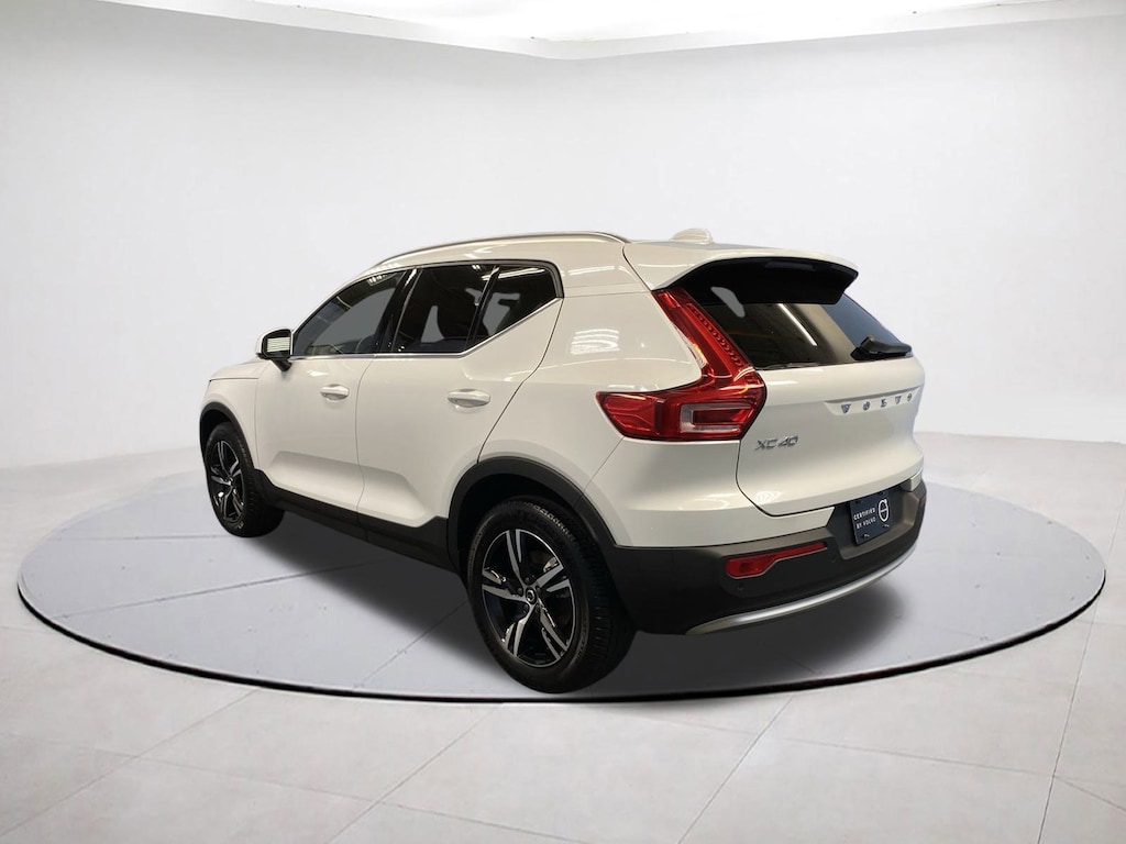 Certified 2025 Volvo XC40 Core Bright Theme SUV