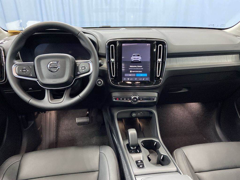 2026 Volvo XC40 Core - Photo 18