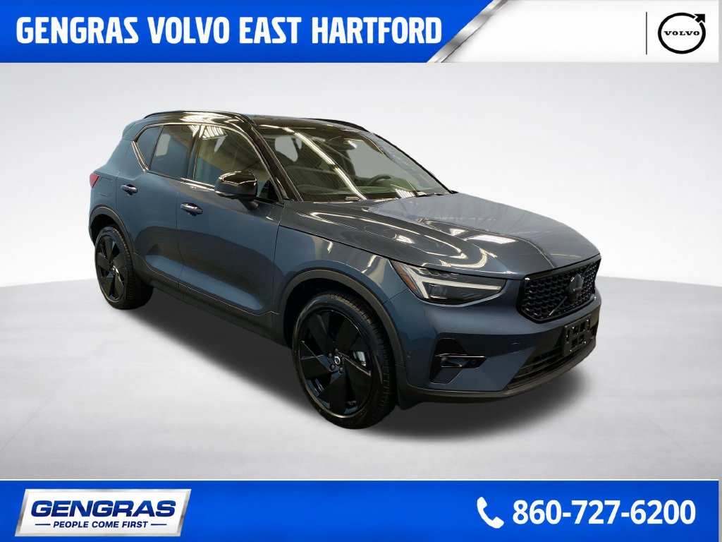 2026 Volvo XC40 Ultra Black Edition