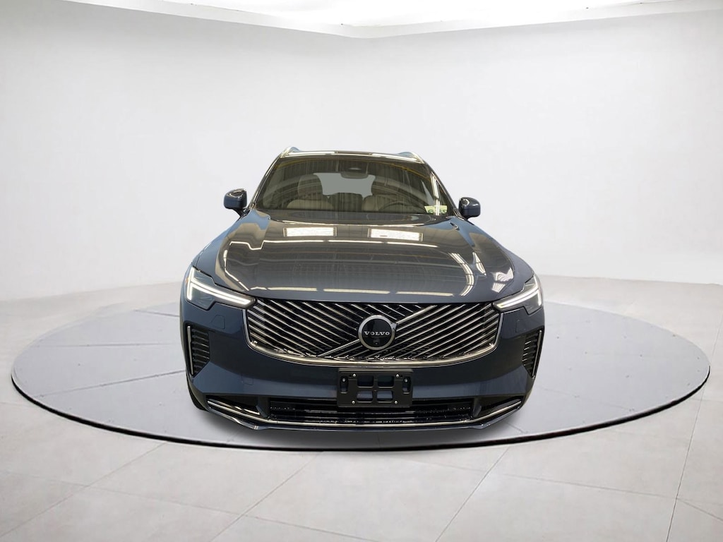 New 2026 Volvo XC90 B6 Plus 7-Seater SUV