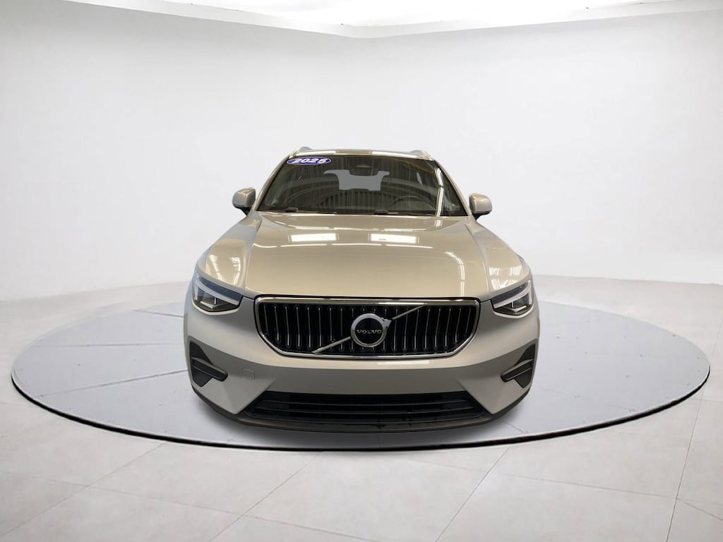 Certified 2025 Volvo XC40 Core Bright Theme SUV