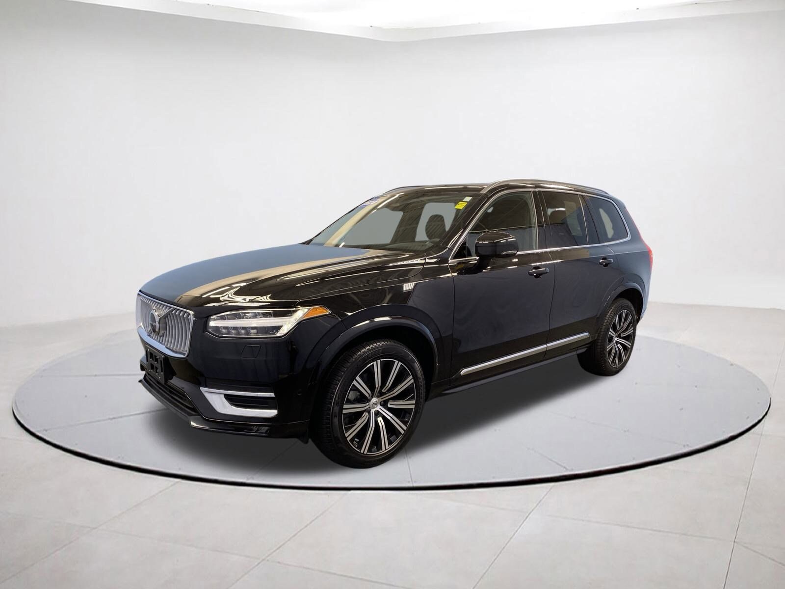 2024 Volvo XC90 Plus photo 2