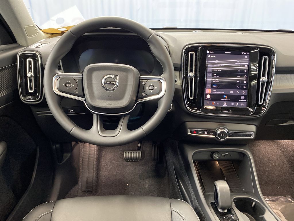 2026 Volvo XC40 Core - Photo 19