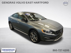 2016 Volvo S60 Cross Country T5 Platinum Sedan