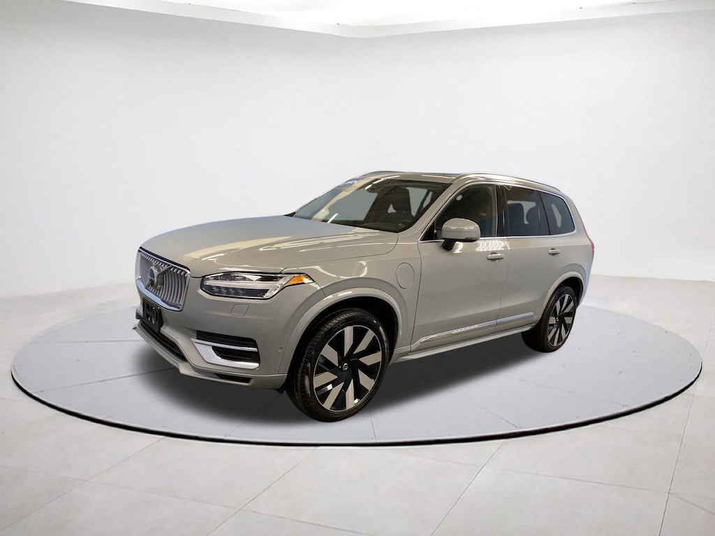 Certified 2024 Volvo XC90 plug-in hybrid Plus Bright Theme SUV