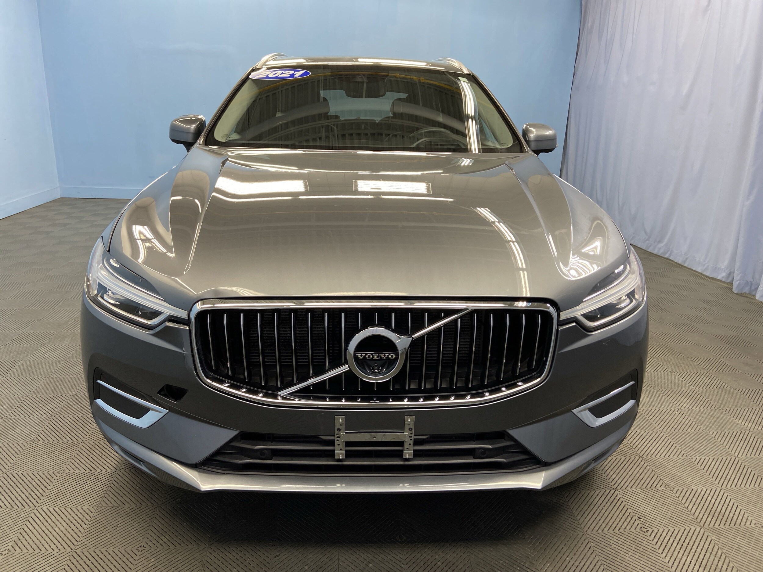 2021 Volvo XC60 Inscription photo 2