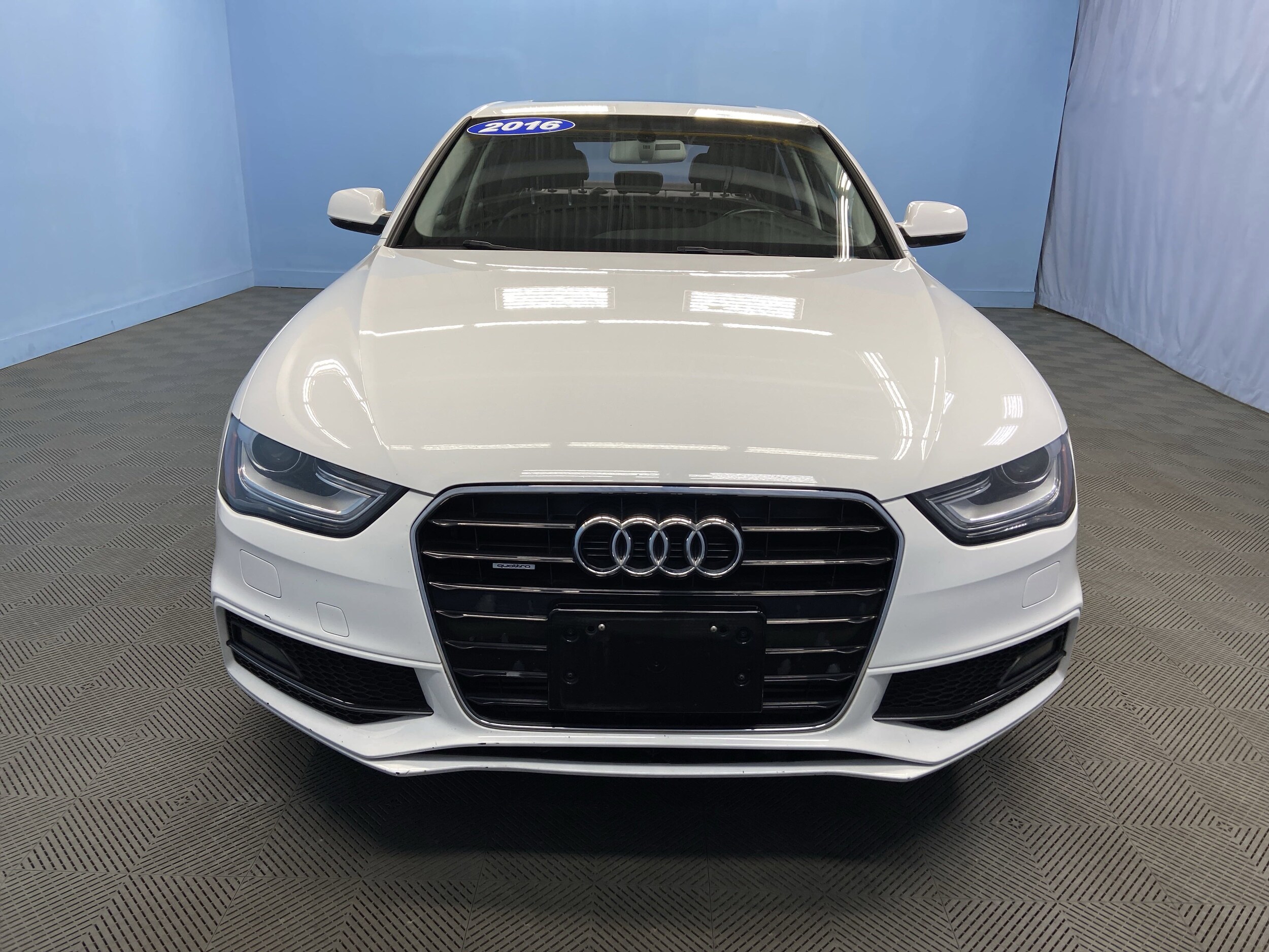 2016 Audi A4 2.0T Premium Quattro photo 2