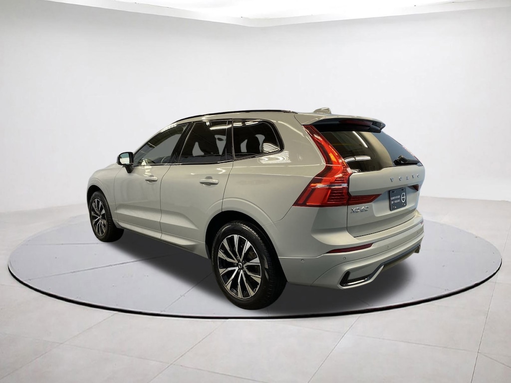 Used 2025 Volvo XC60 Plus SUV