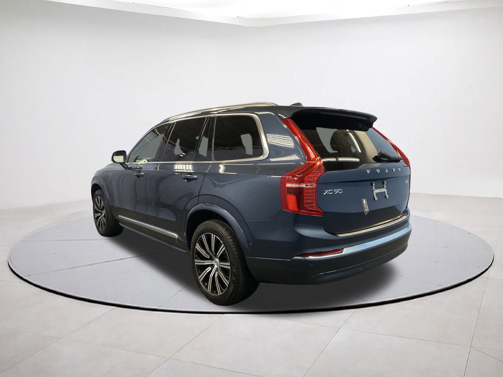 2024 Volvo XC90 Plus photo 4