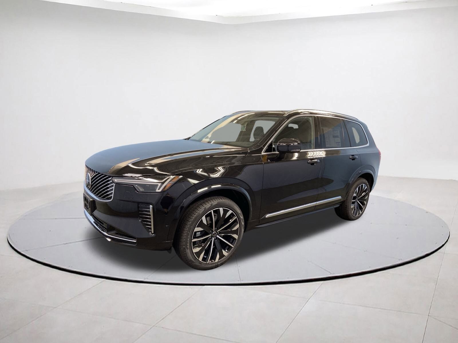 2026 Volvo XC90 Plus photo 3