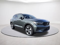 2026 Volvo XC40 B5 Core SUV EE719548X