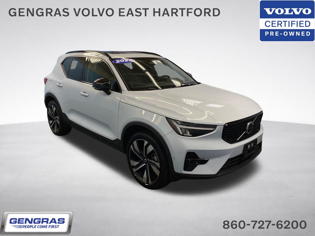 2024 Volvo XC40