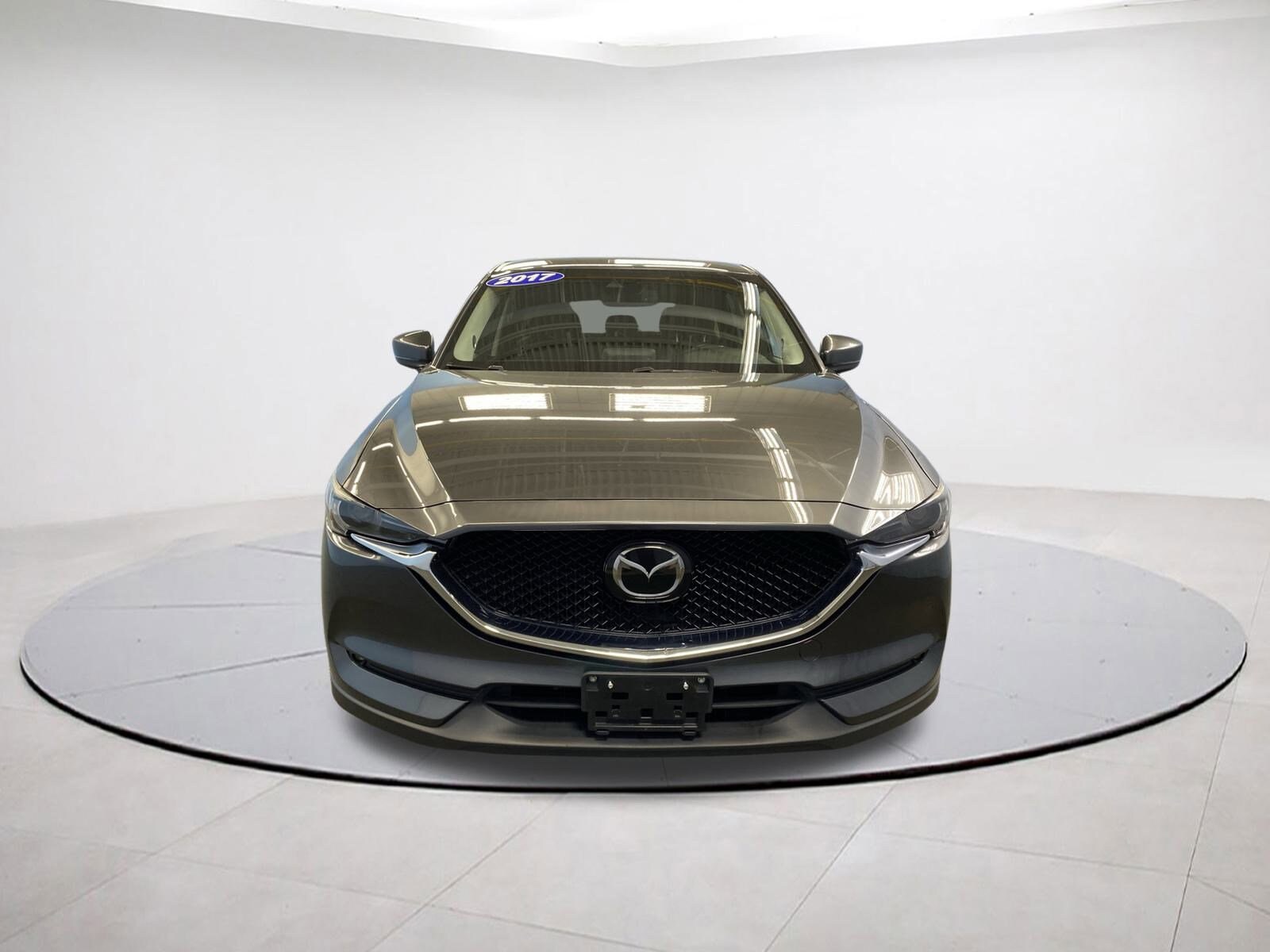 2017 Mazda CX-5 Grand Touring photo 2