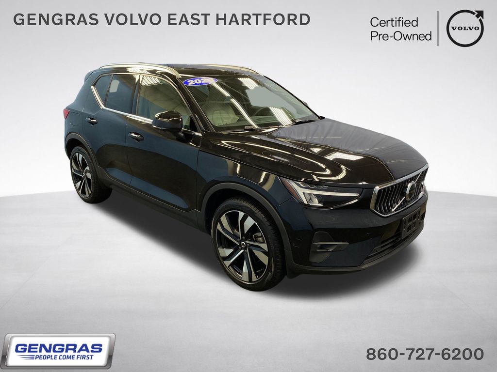 2023 Volvo XC40