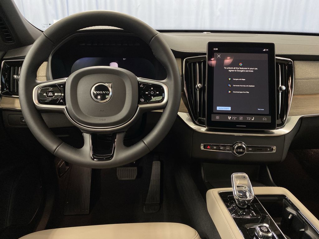 2026 Volvo XC90 Plus - Photo 21
