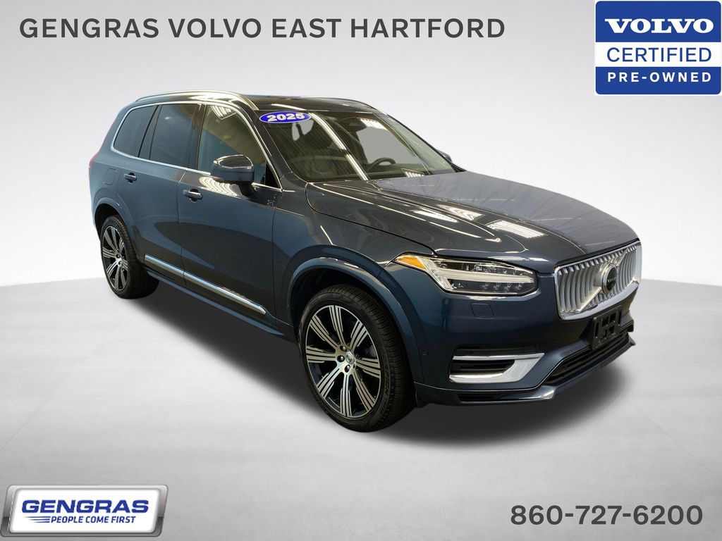 2025 Volvo XC90 T8 Recharge Plus Bright 7-Seat 4WD's photo