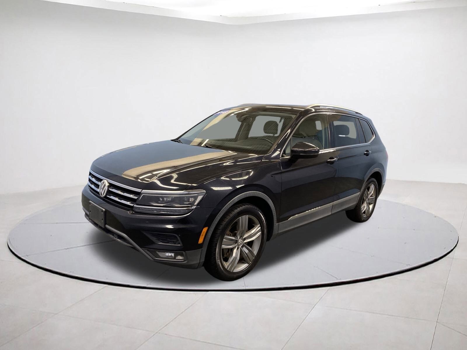 2018 Volkswagen Tiguan SEL Premium photo 3