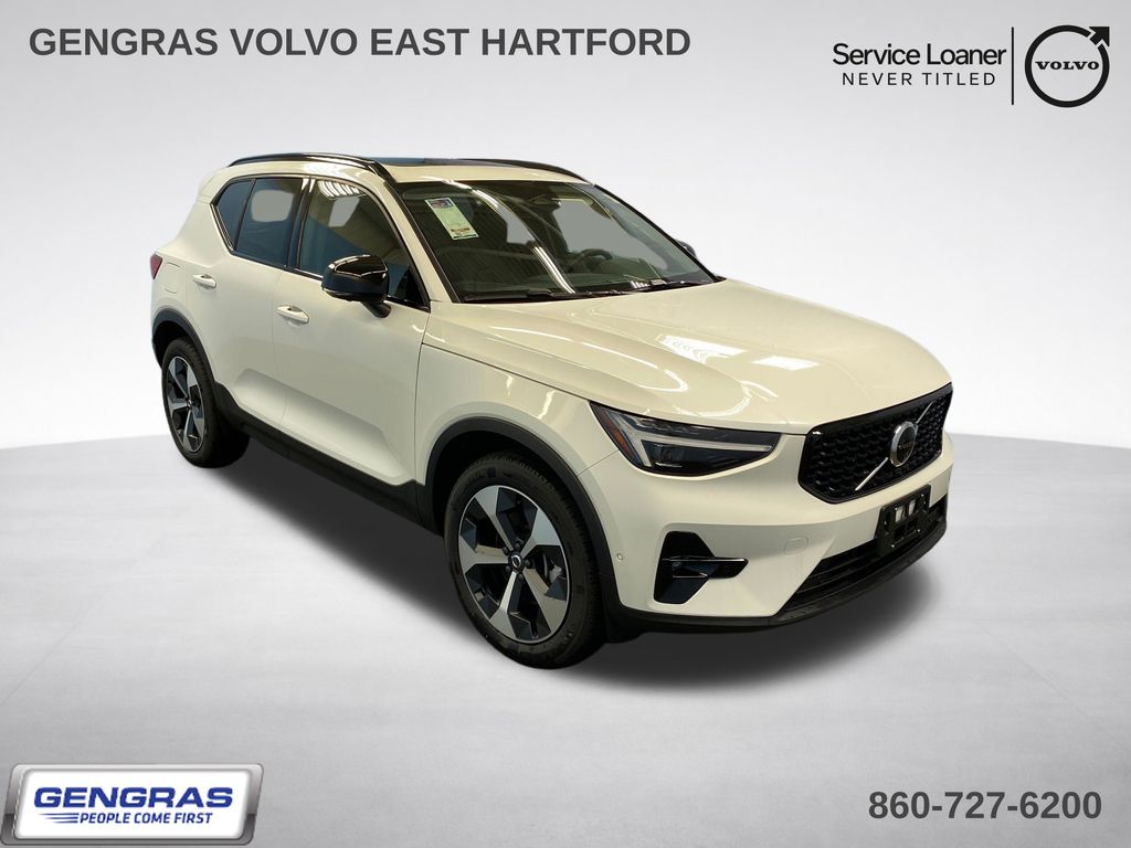2026 Volvo XC40