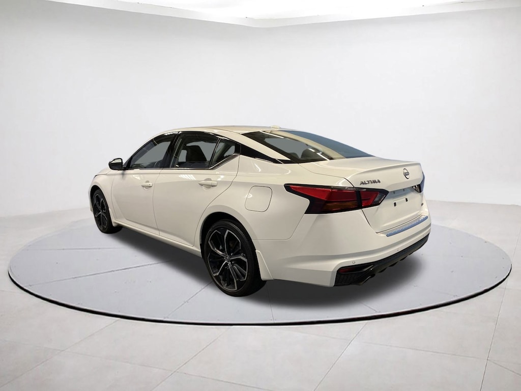 Used 2023 Nissan Altima 2.5 SR Sedan