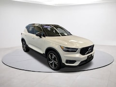 2019 Volvo XC40 R-Design SUV