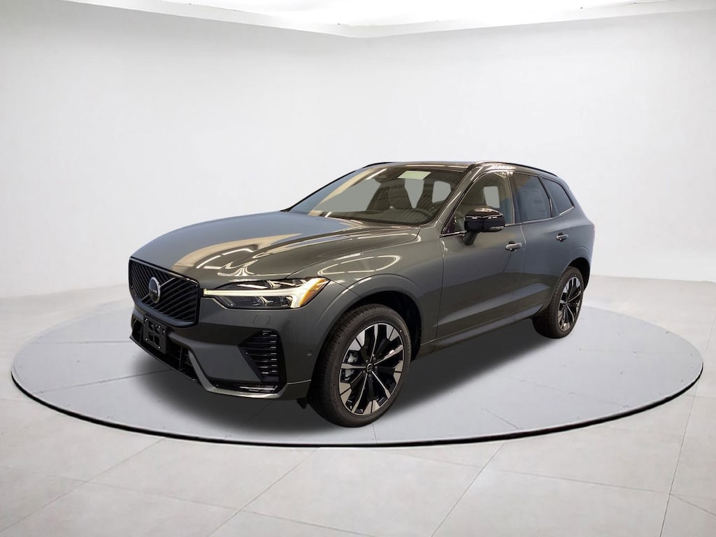 New 2026 Volvo XC60 B5 Plus SUV
