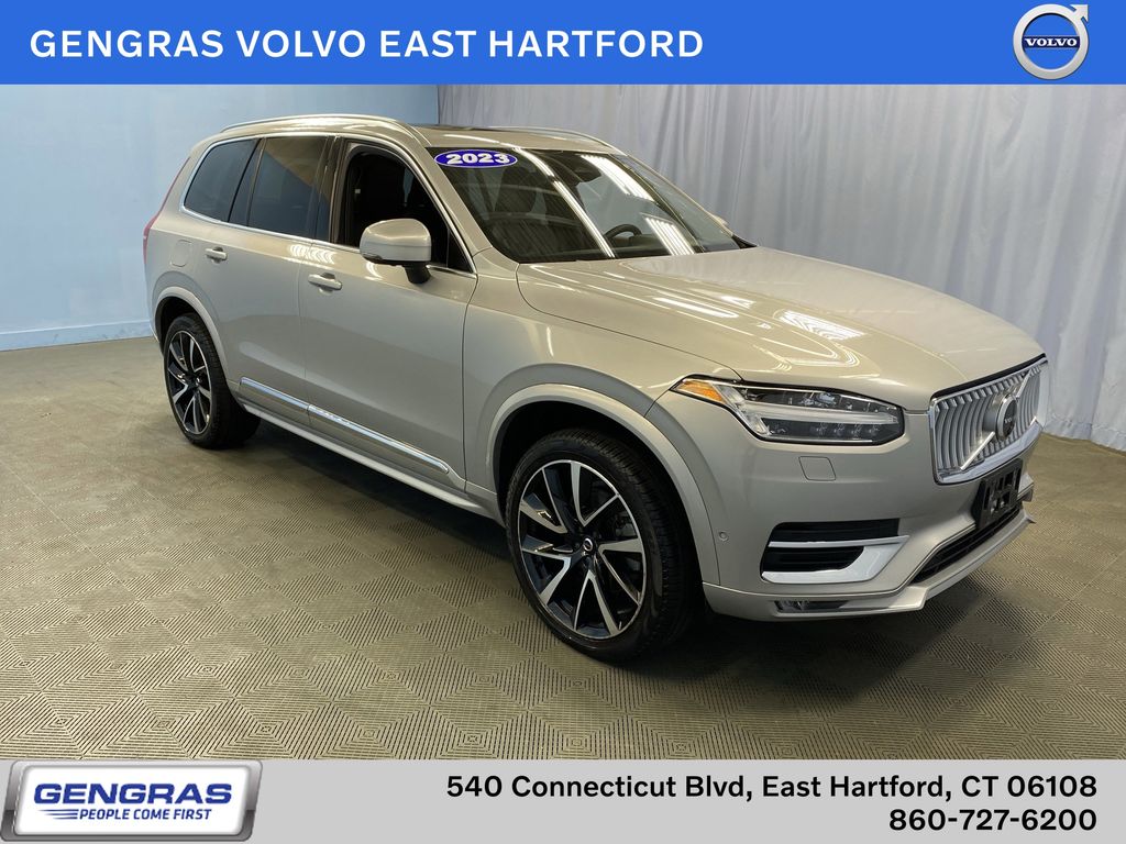 2023 Volvo XC90 SUV 