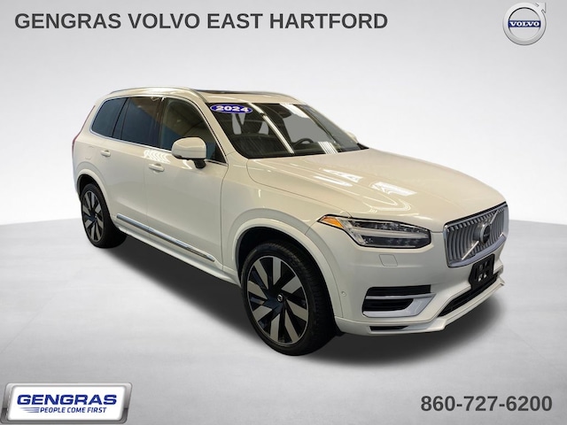 2024 Volvo XC90 plug-in hybrid T8 Plus Bright Theme 7 Passenger SUV