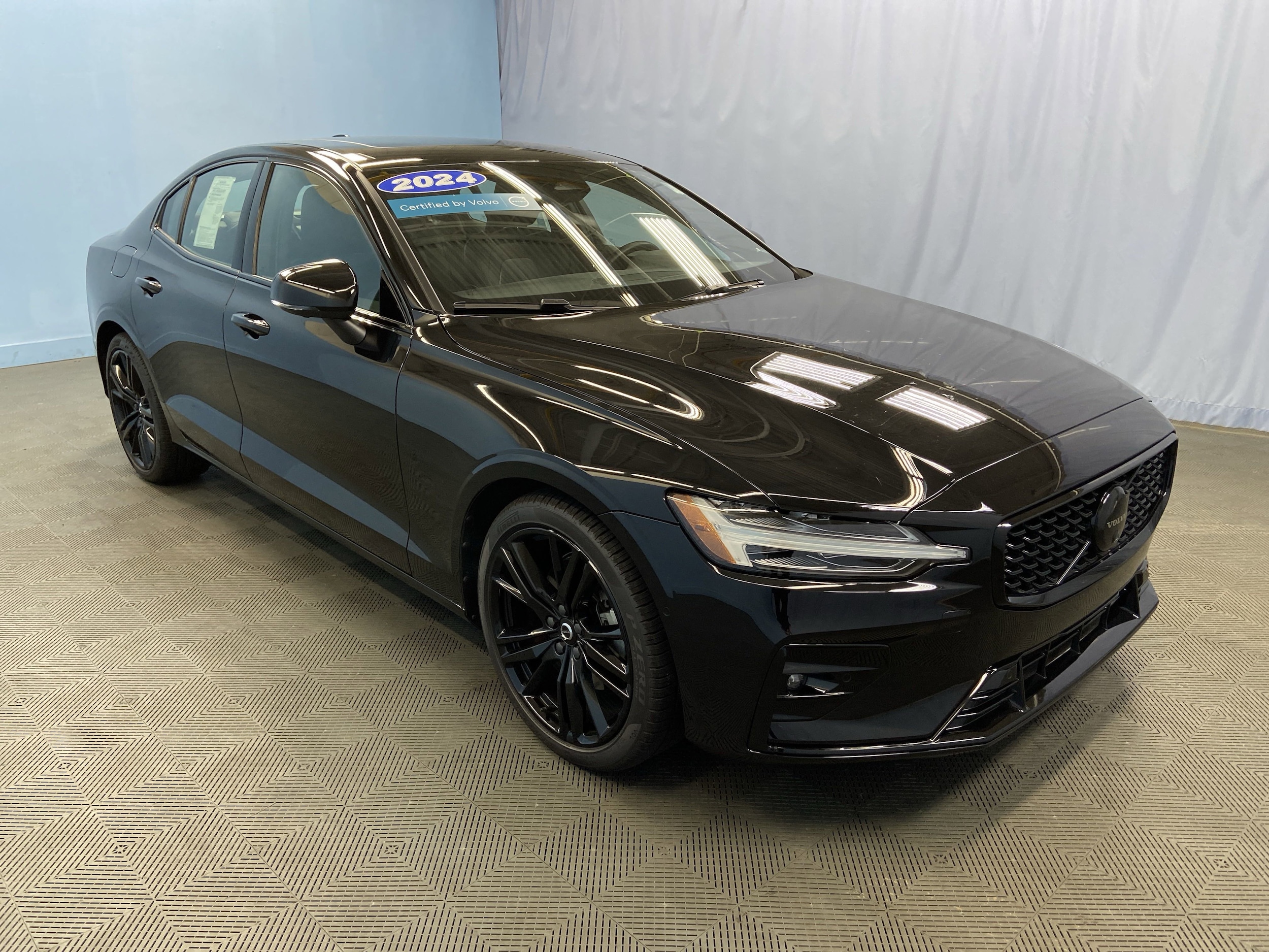 2024 Volvo S60 Sedan 