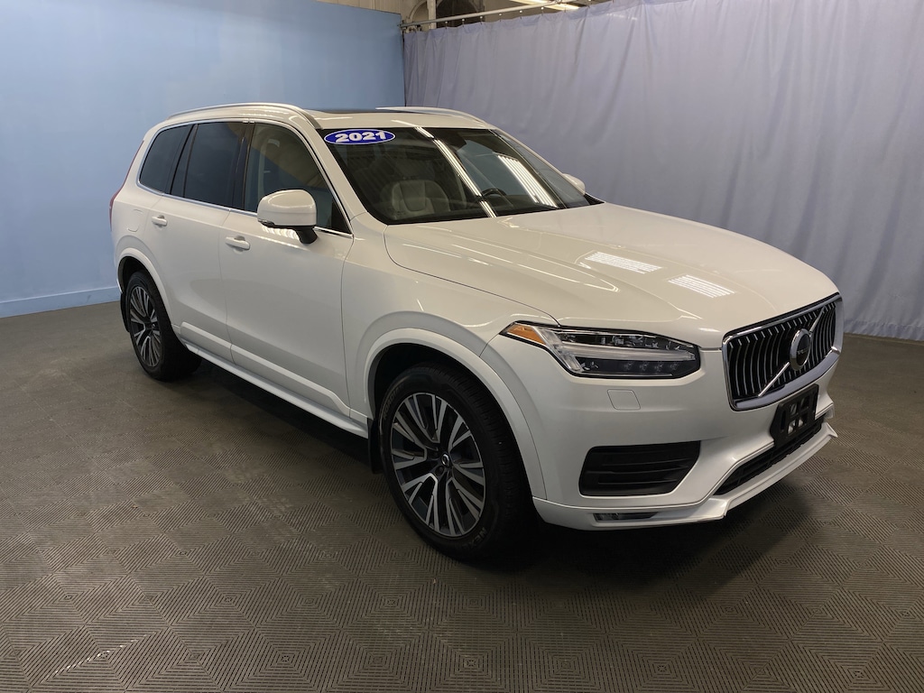 Used 2021 Volvo XC90 Momentum SUV