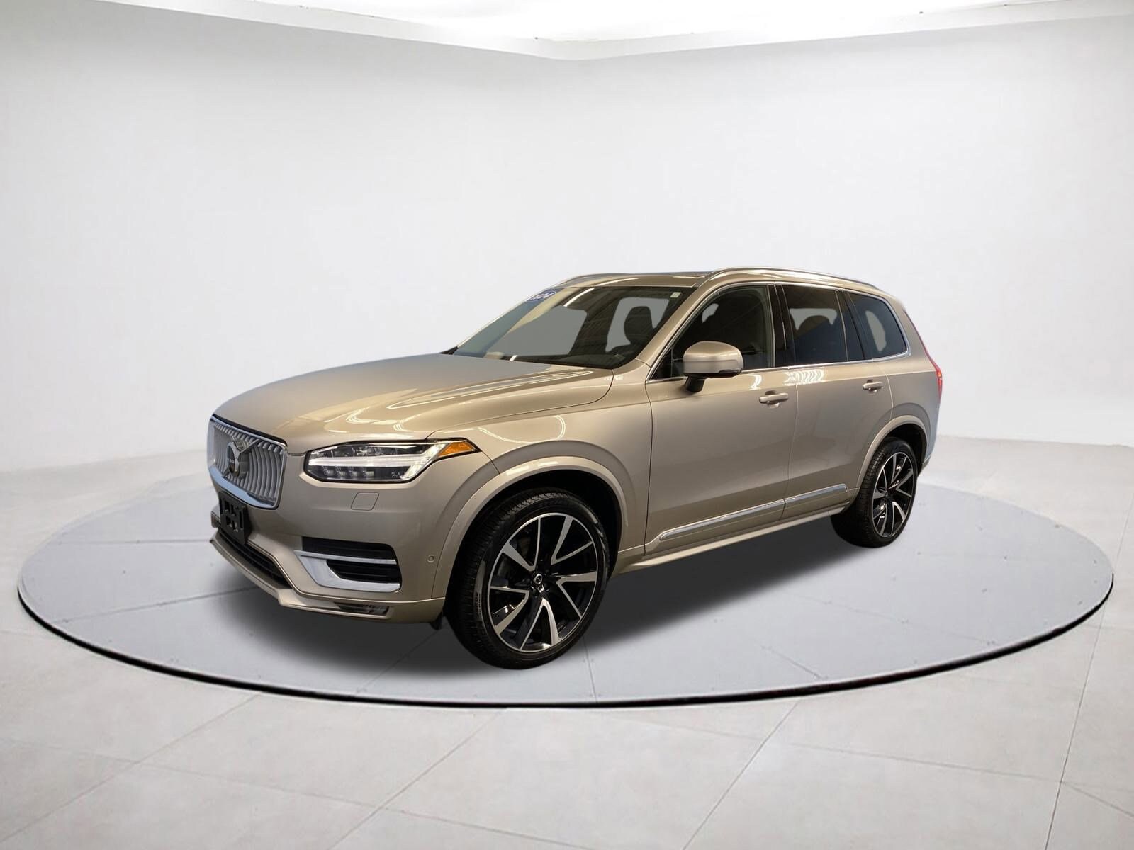 2024 Volvo XC90 Plus photo 3