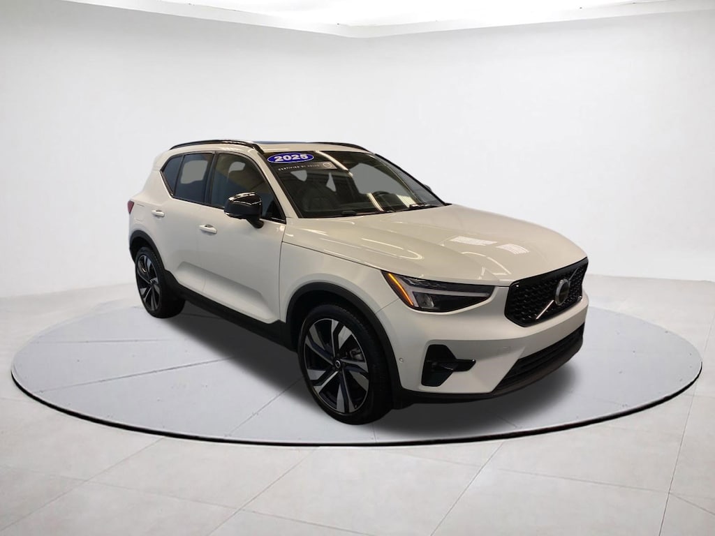 Certified 2025 Volvo XC40 Plus Dark Theme SUV