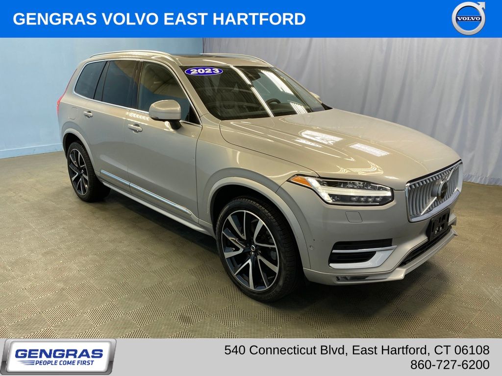 2023 Volvo XC90 SUV 