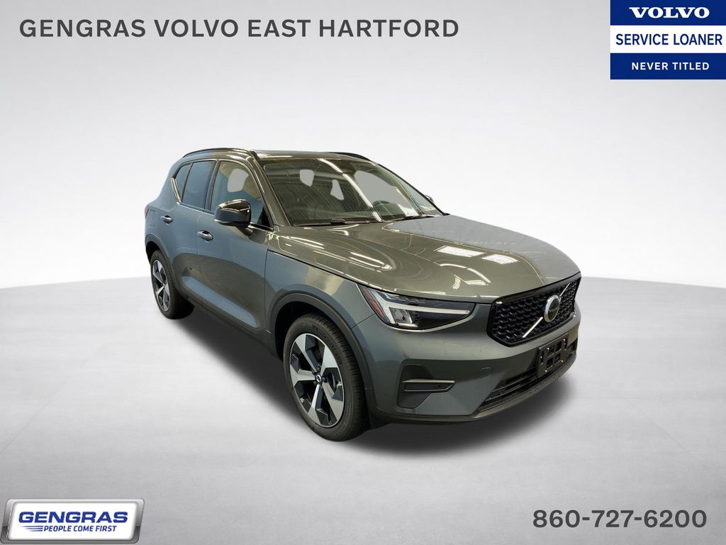 2026 Volvo XC40