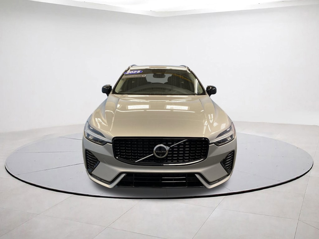 Used 2025 Volvo XC60 Plus SUV