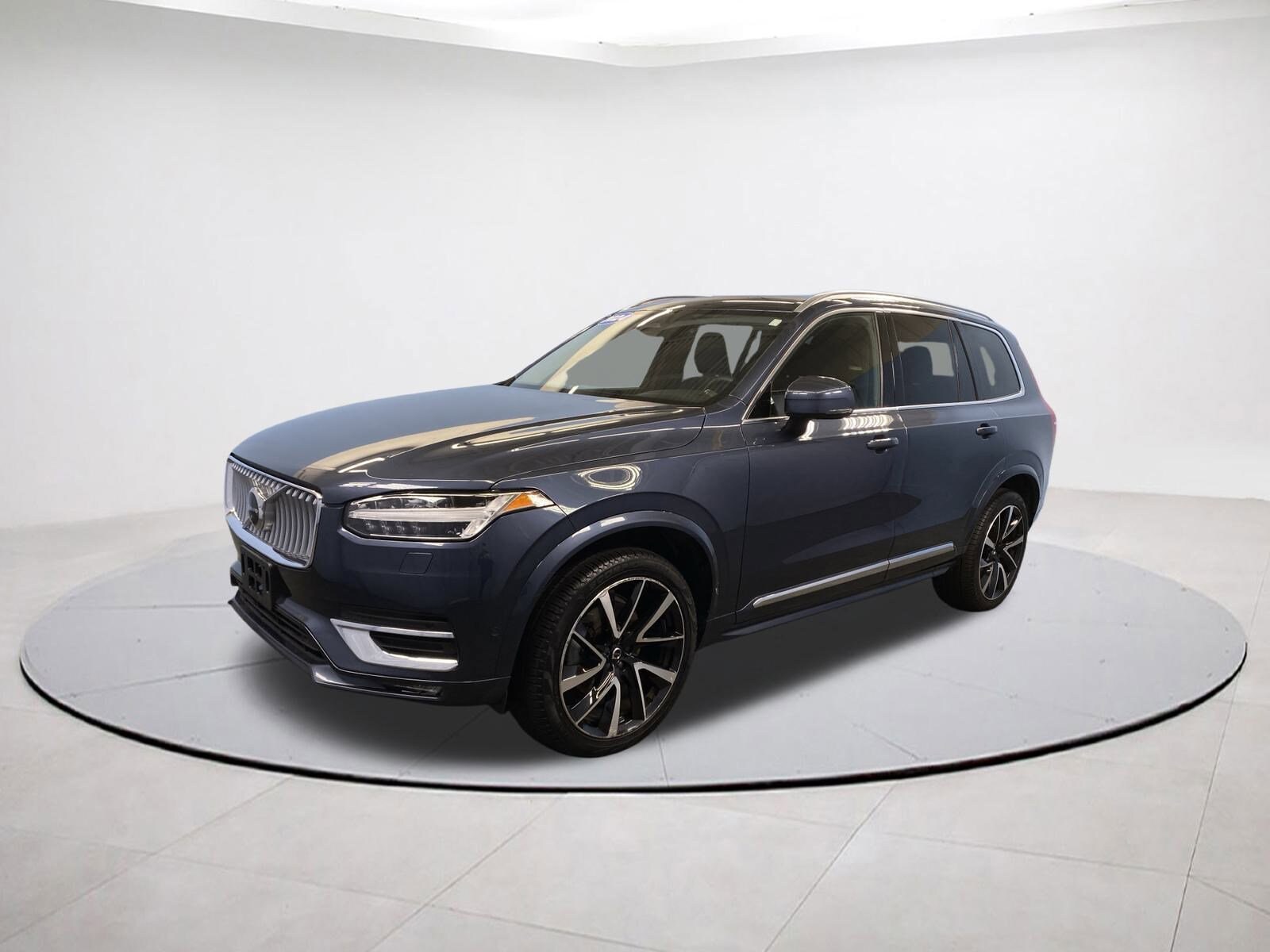 2024 Volvo XC90 Plus photo 2