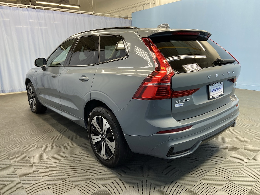 Certified 2023 Volvo XC60 Recharge Plug-In Hybrid Plus Dark Theme SUV