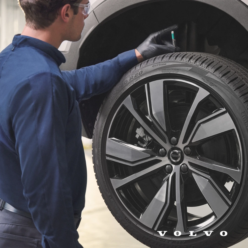 Beyond%20the%20Purchase_%20Gengras%20Volvos%20Complete%20Service%20and%20Parts%20Department%20Guide.webp